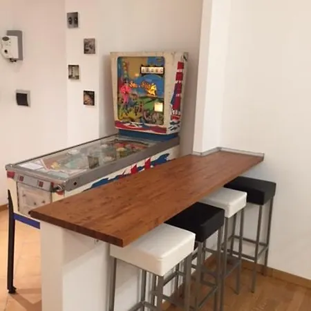 The Pinball House Only 5 Min From Downtown Lejlighed Milano